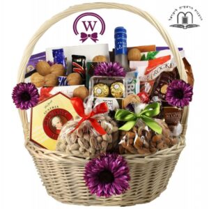 Grey-Goose-Vodka-Celebration-–-Passover-Basket-in-Israel